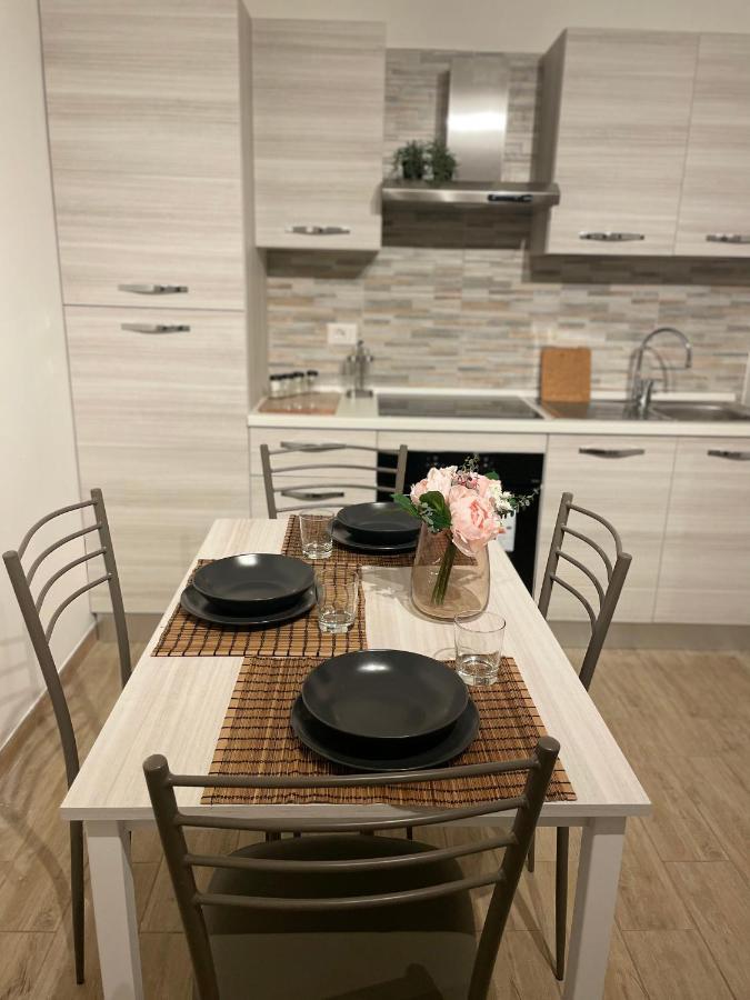 Al Battistero Apartment ปาร์มา ภายนอก รูปภาพ